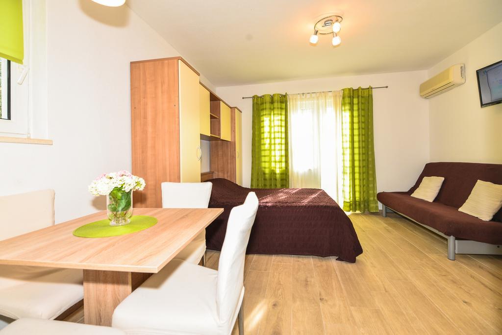 Apartments Sonja Tučepi Exteriér fotografie